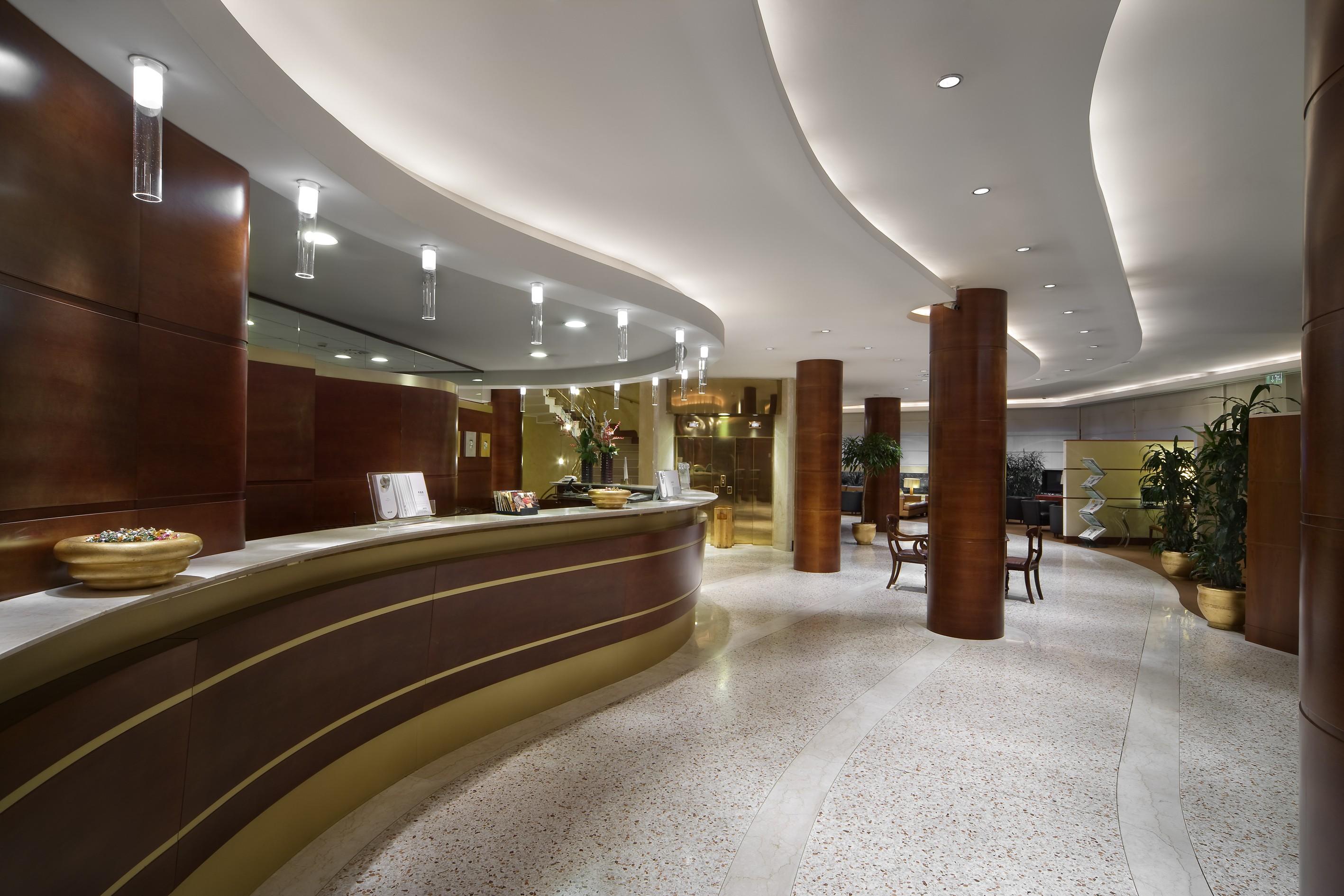 Una Hotels Cusani Milano Luaran gambar