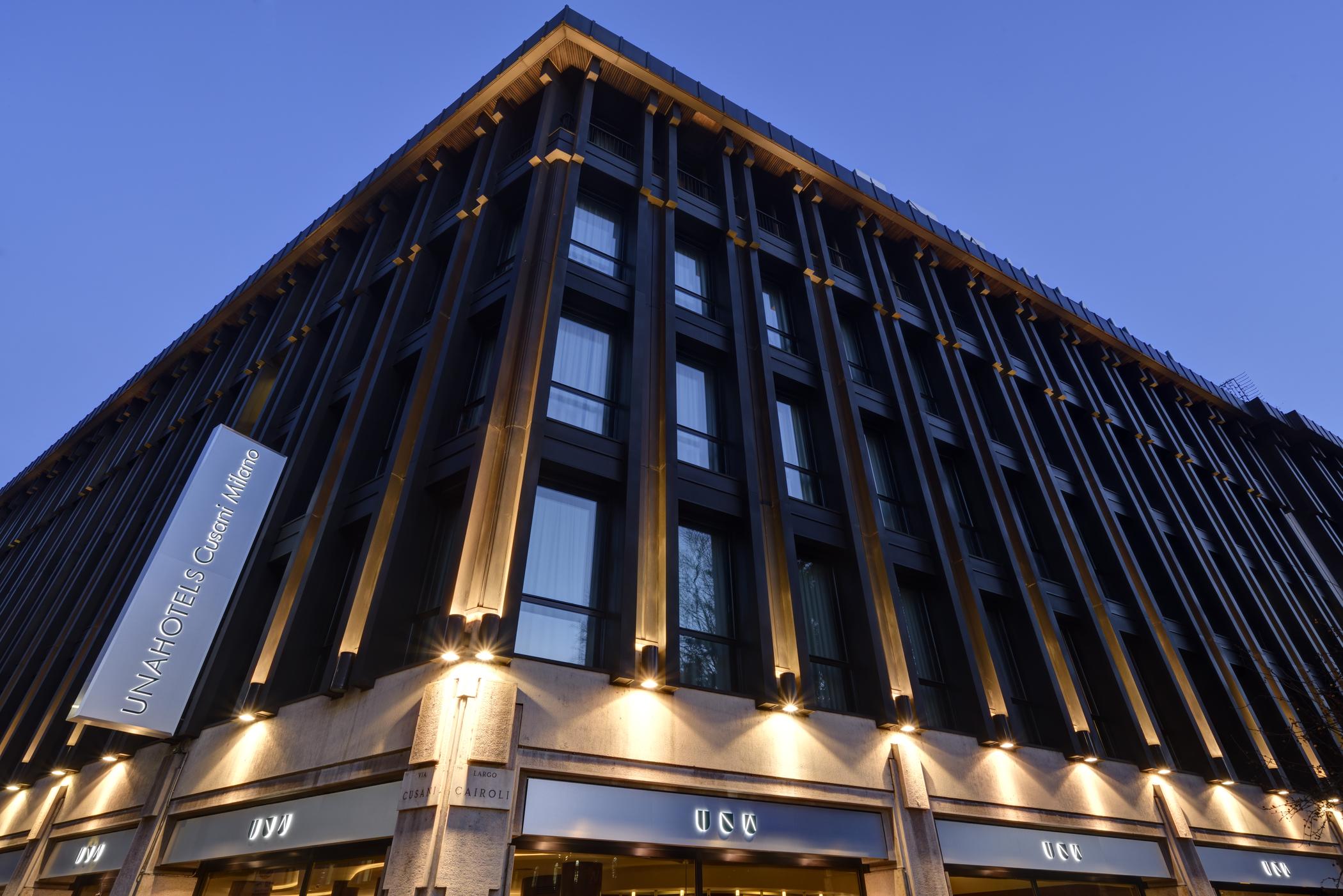 Una Hotels Cusani Milano Luaran gambar