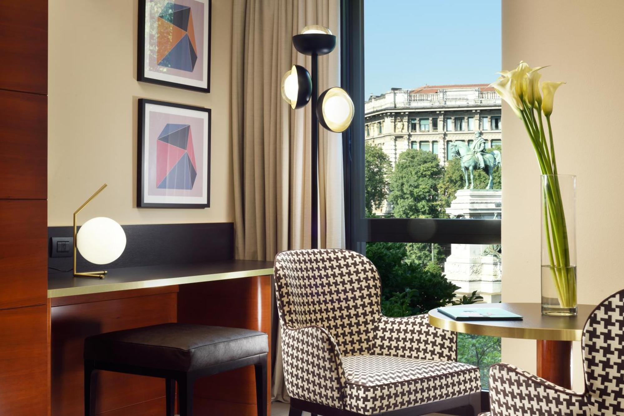 Una Hotels Cusani Milano Luaran gambar