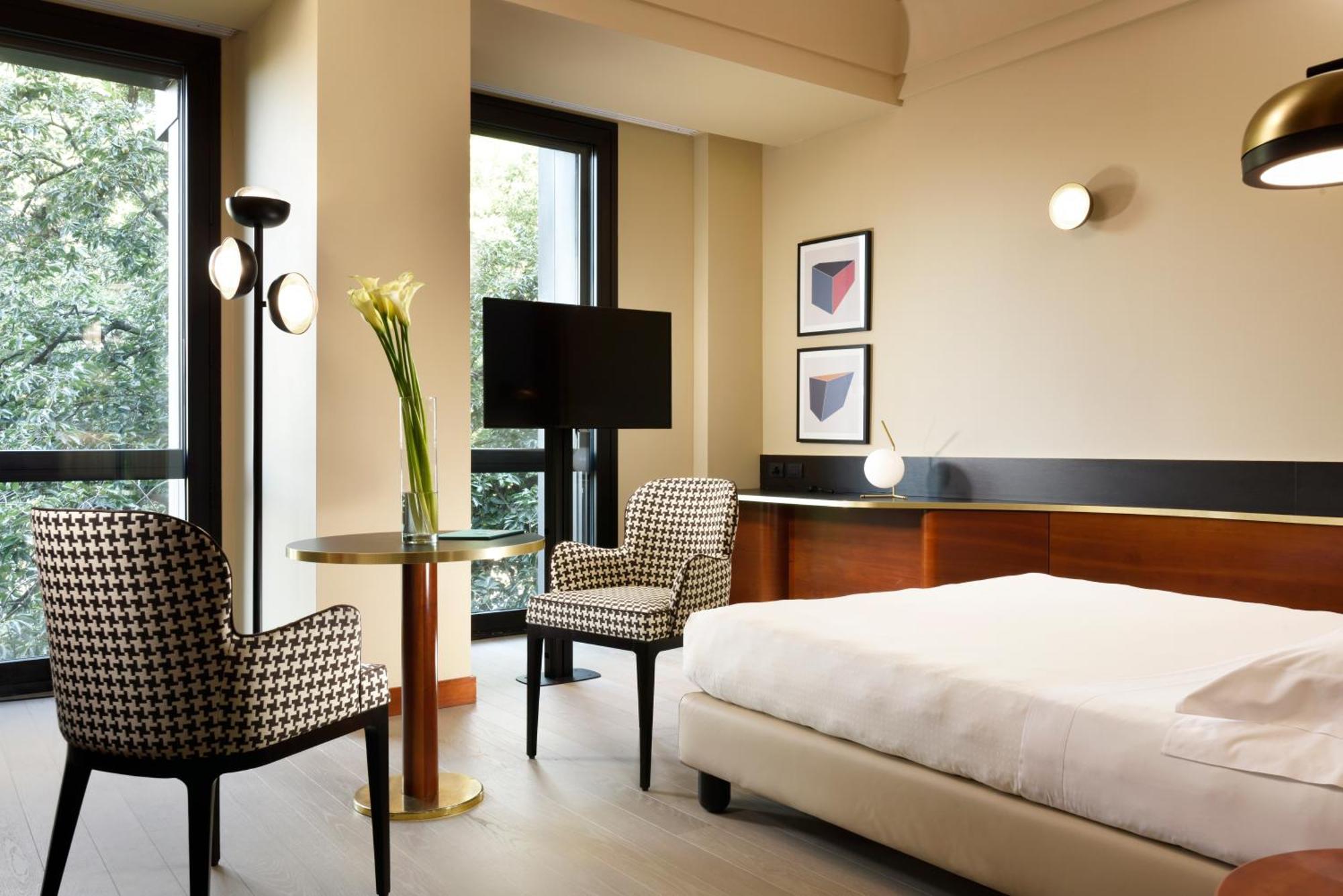 Una Hotels Cusani Milano Luaran gambar